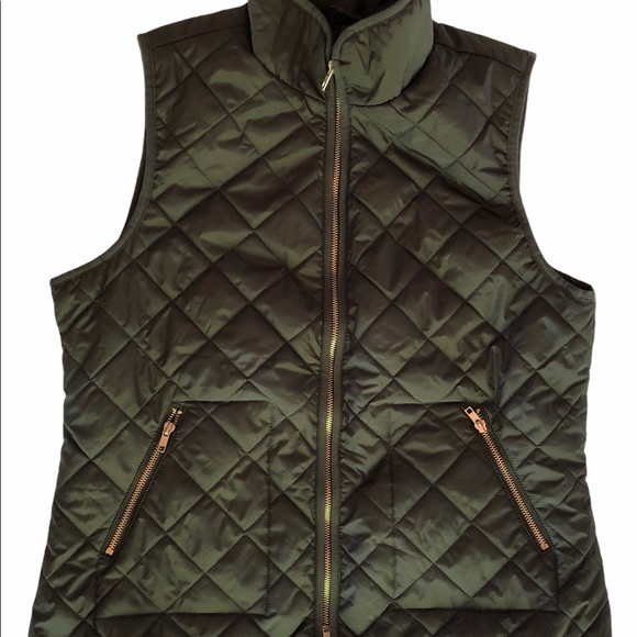 Old Navy Jackets & Blazers - Old Navy Olive Green Quilted Puffy Vest NWT